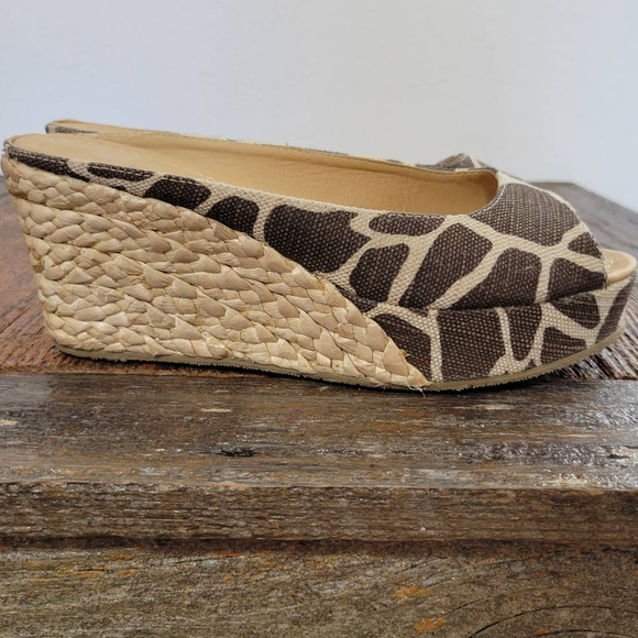CL by Chinese Laundry 'Date Night' Giraffe Print Peep Toe Wedge - Picture 1 of 8